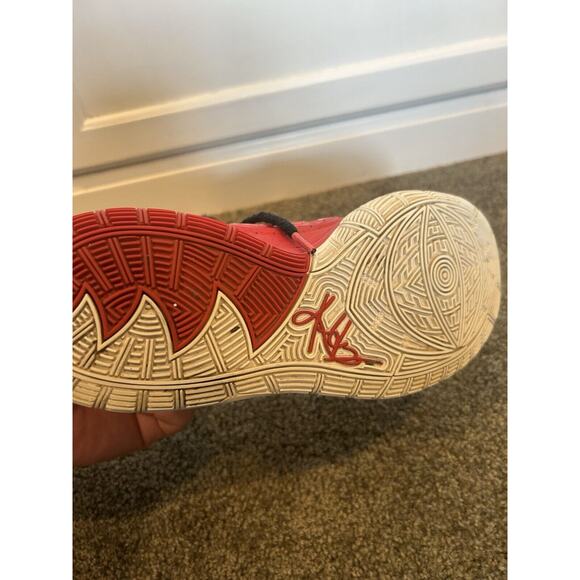 Nike Mens Kyrie 6 TB CK5869-004 Red Black Basketball Shoes Lace Up Size 7 - Picture 6 of 6